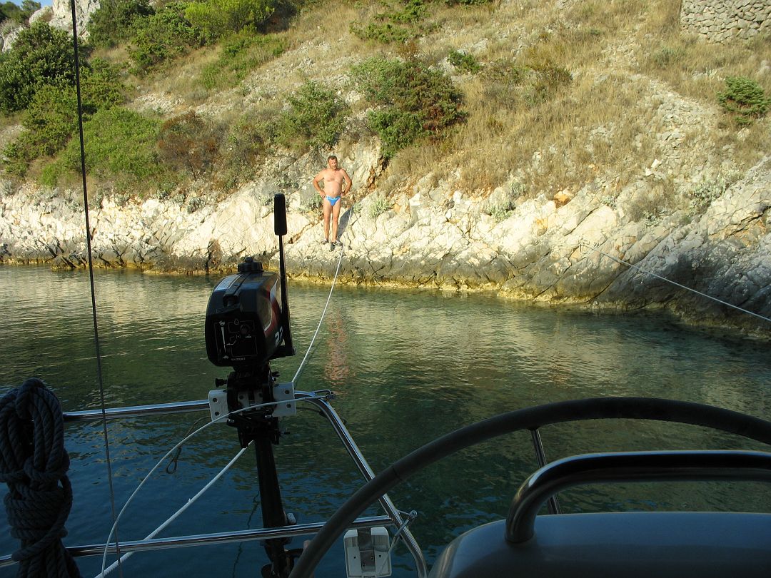 IMG_8324.JPG - Hát száraz lábbal nem lehetett kikötni.