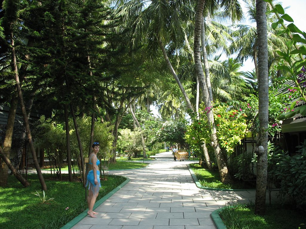 IMG_1480.JPG - Kirándulás a Paradise Islandon. Ez egy kicsit kiépítettebb környezetû.