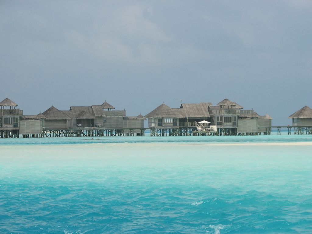 IMG_1492.JPG - Az elitebb negyed. Állítólag ebben nyaralt Madonna